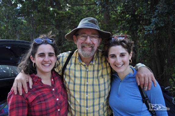 A Benna, o Jeffrey e a Miriam (a direita), pai e filhas, nossos amigos americanos durante caminhada pelo Parque Nacional Los Alerces, ao norte de Trevelin, na patagônia argentina
